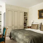 Hotel Des Saints Peres - Esprit De France