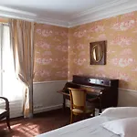 Des Saints Peres - Esprit De France 4* Paris