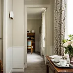 Des Saints Peres - Esprit De France 4*