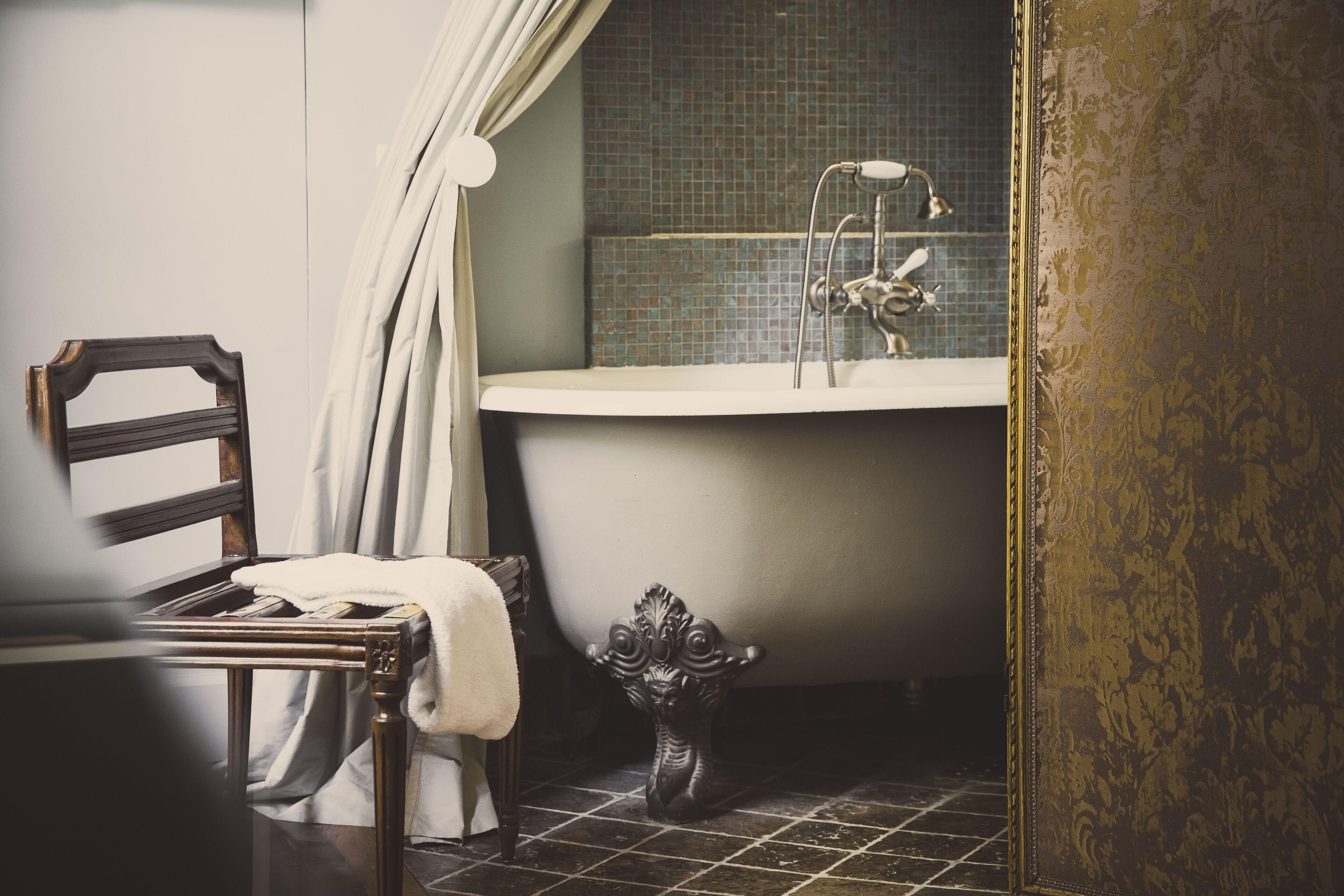 Des Saints Peres - Esprit De France Paris