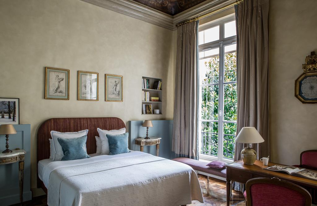Des Saints Peres - Esprit De France 4*