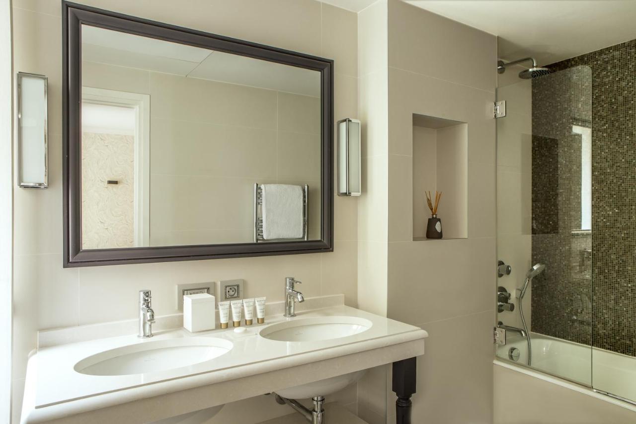 Des Saints Peres - Esprit De France Paris