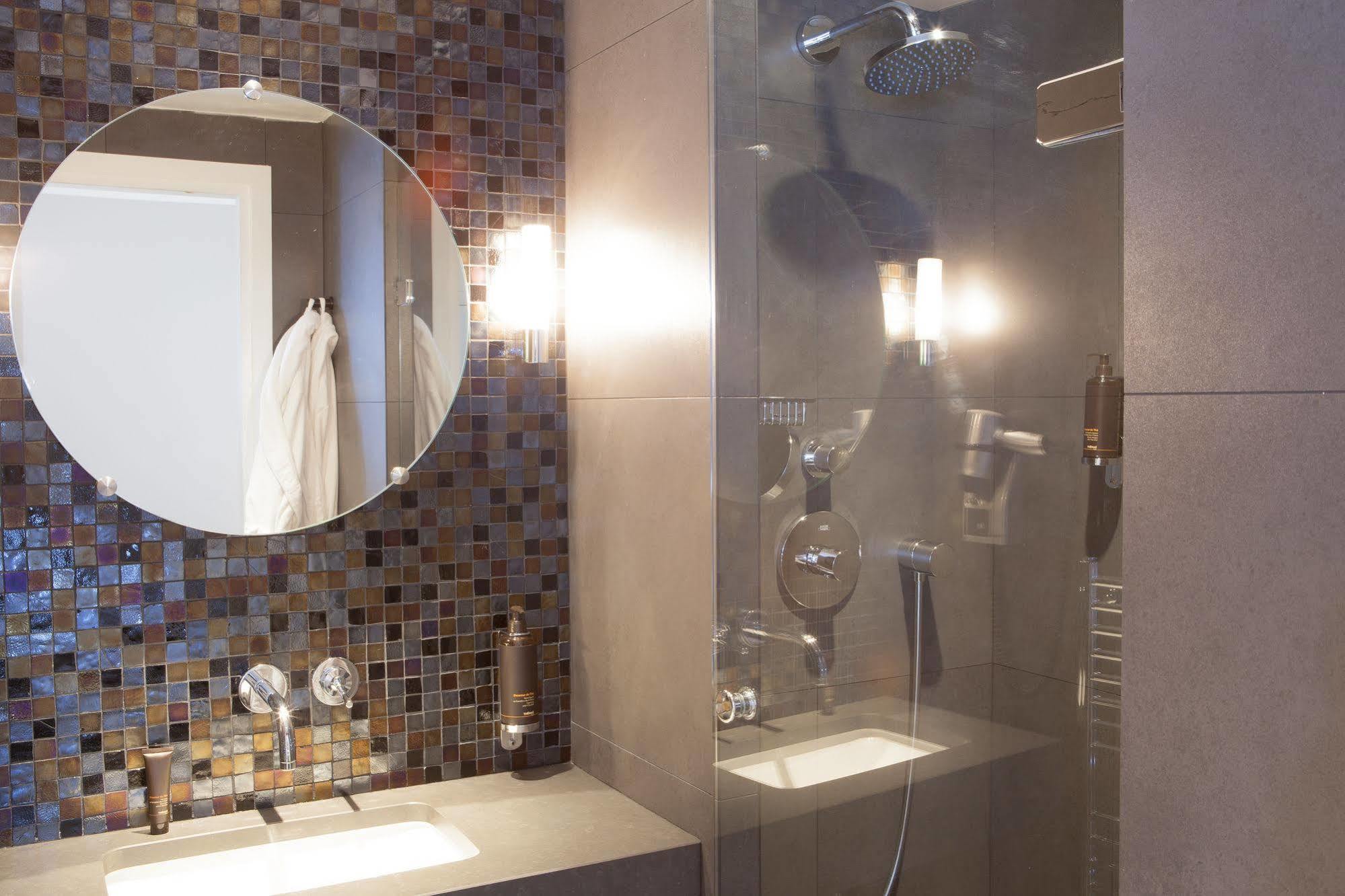 Des Saints Peres - Esprit De France 4*